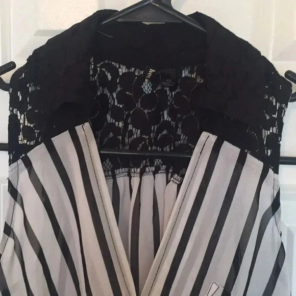 sheer tops-bundle Of 2 - Picture 2 of 6